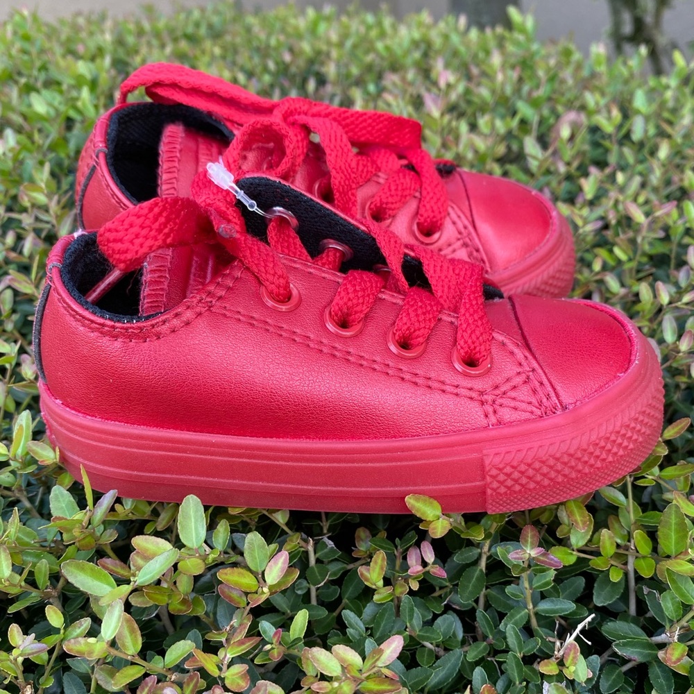 Converse Chuck Taylor All Star Toddler Size‎ 5 Rare Metallic Red 753109C